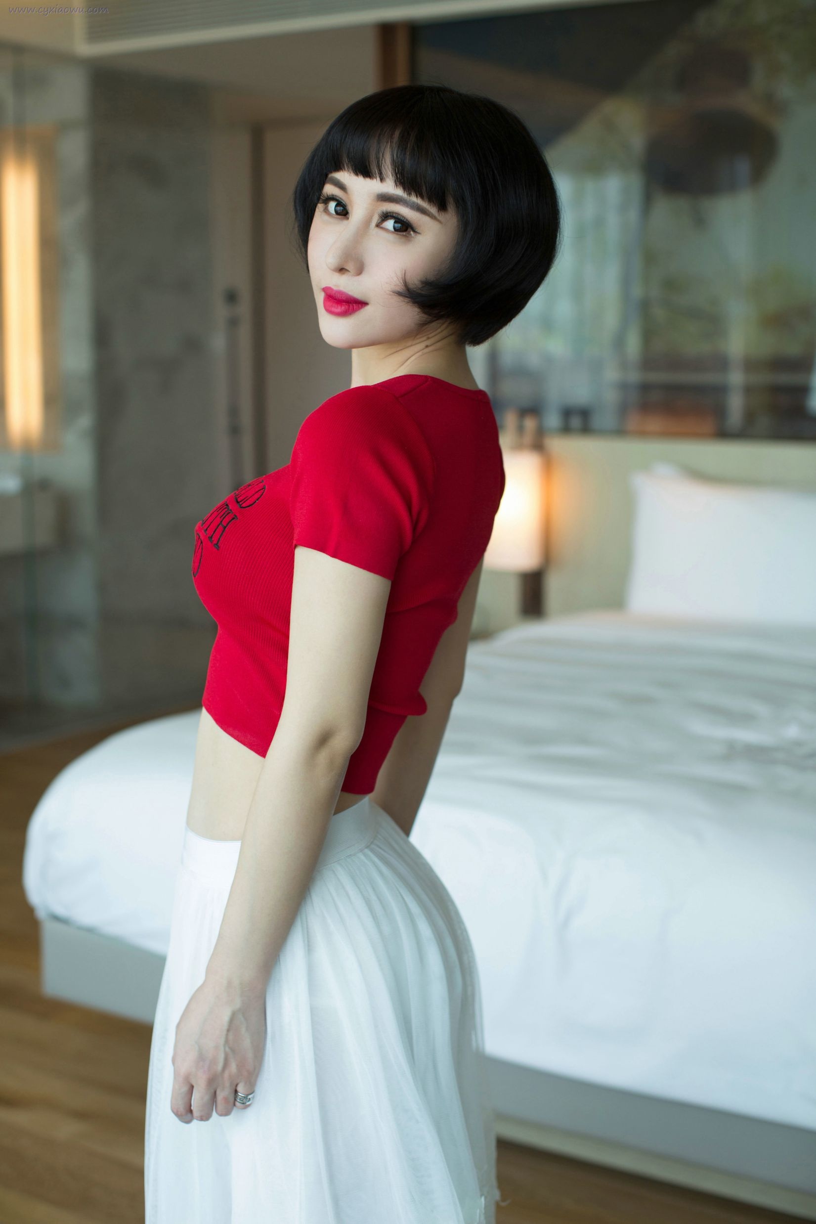 短发美女叶籽亿Akio性感写真