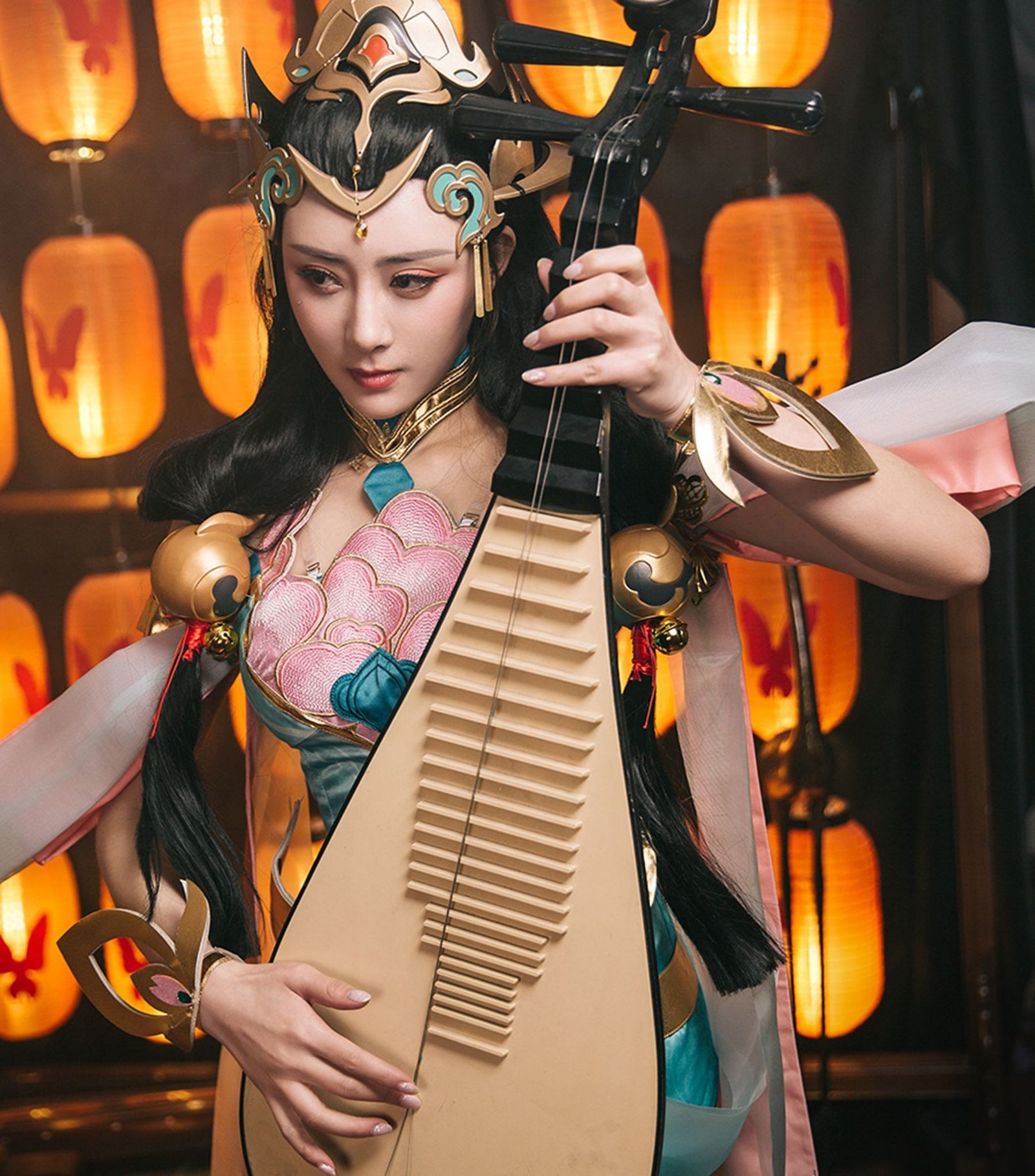 性感女神莫晓希古装美艳写真