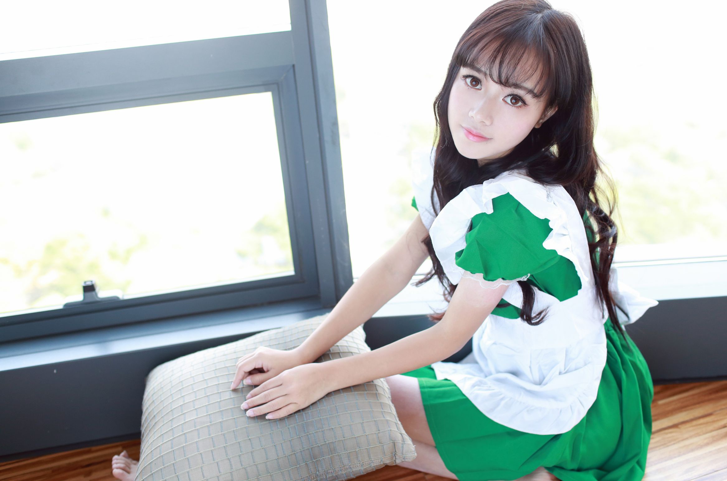 美丽小女仆羽住Toro性感写真