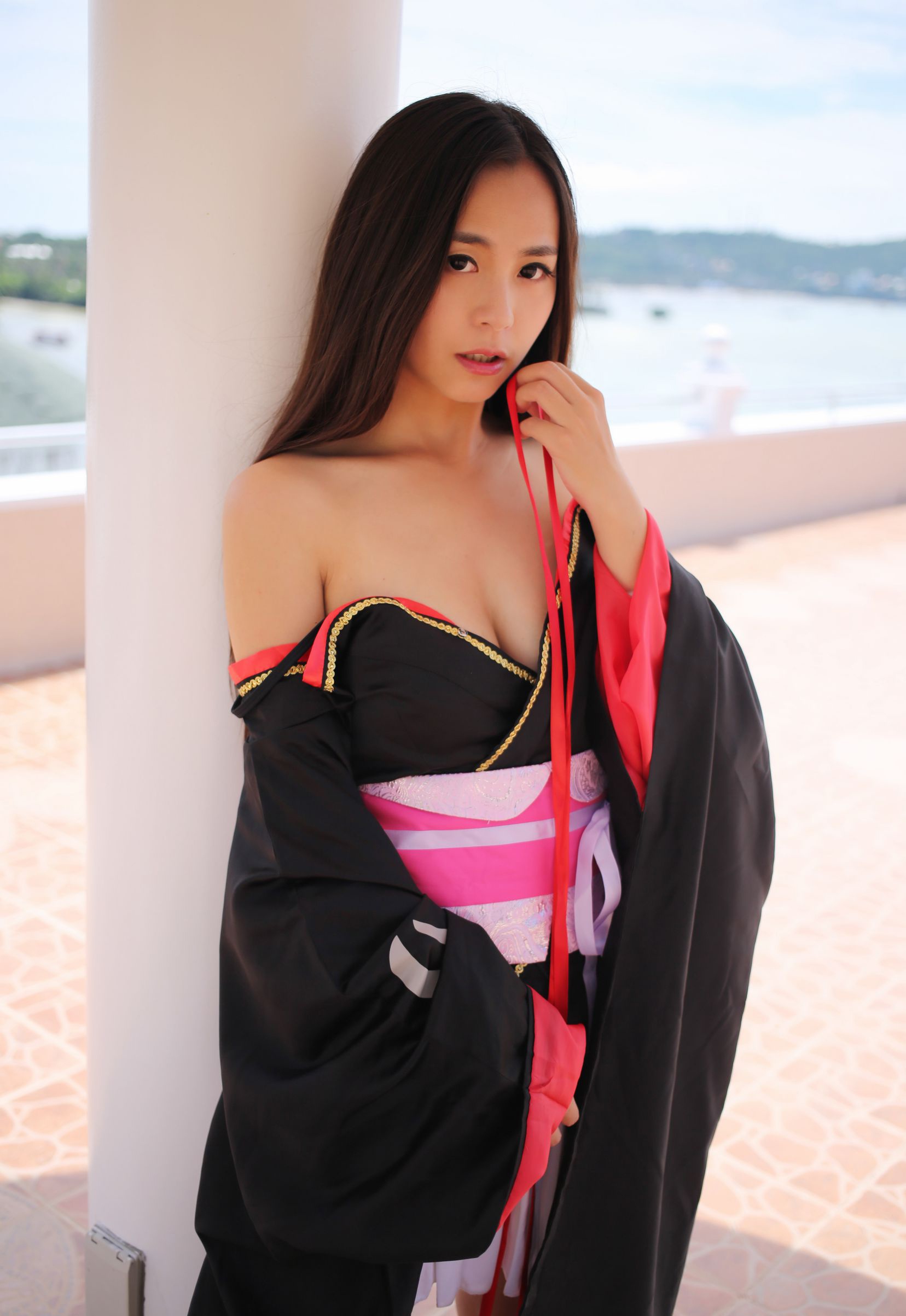 性感川妹子Moa小姐和风美艳写真