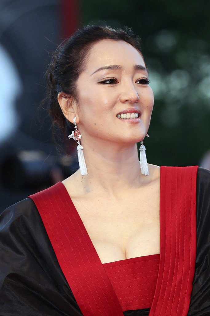 巩俐女皇装