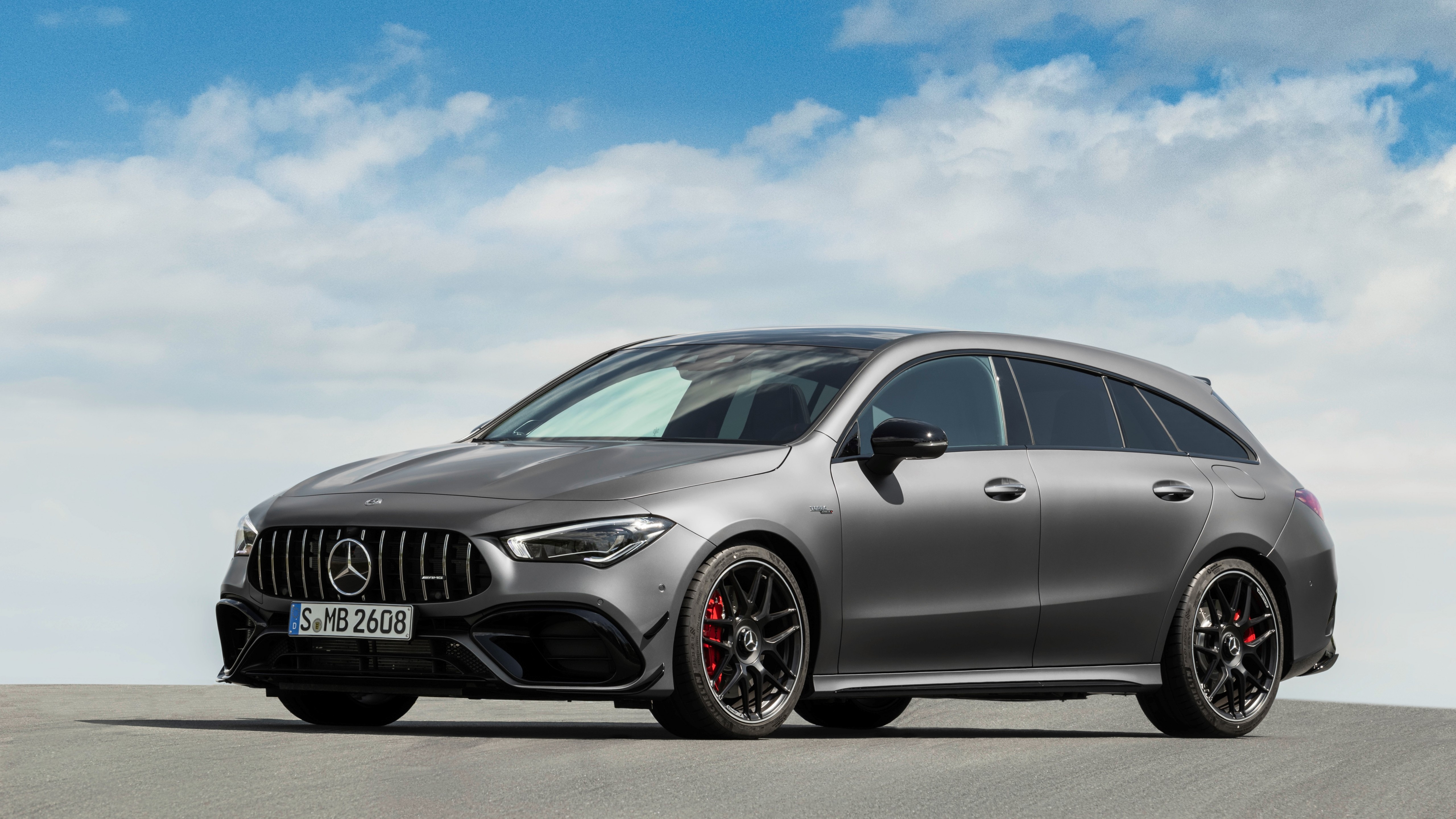 梅赛德斯奔驰CLA45 S AMG