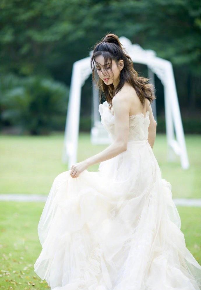 李若彤完美身材