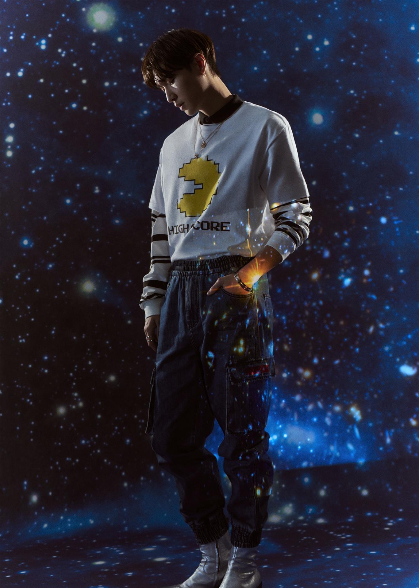 十二月男孩张艺兴绚丽星空大片