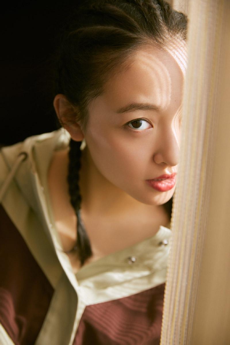 90后演员吴倩可爱写真