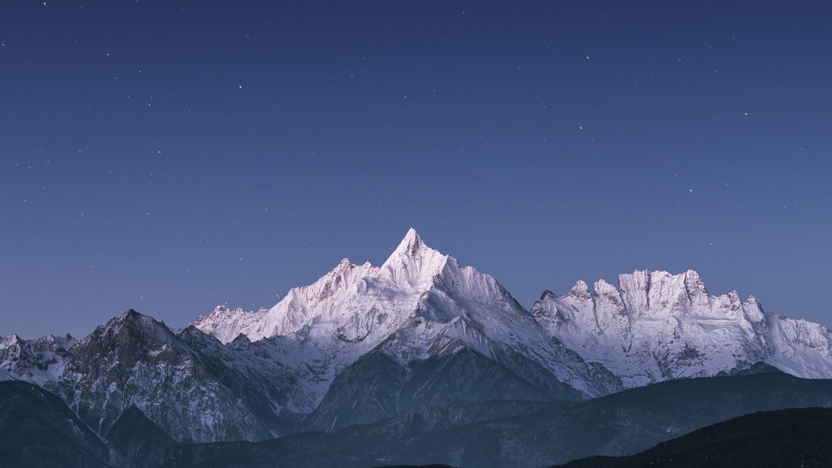 唯美的雪山风光