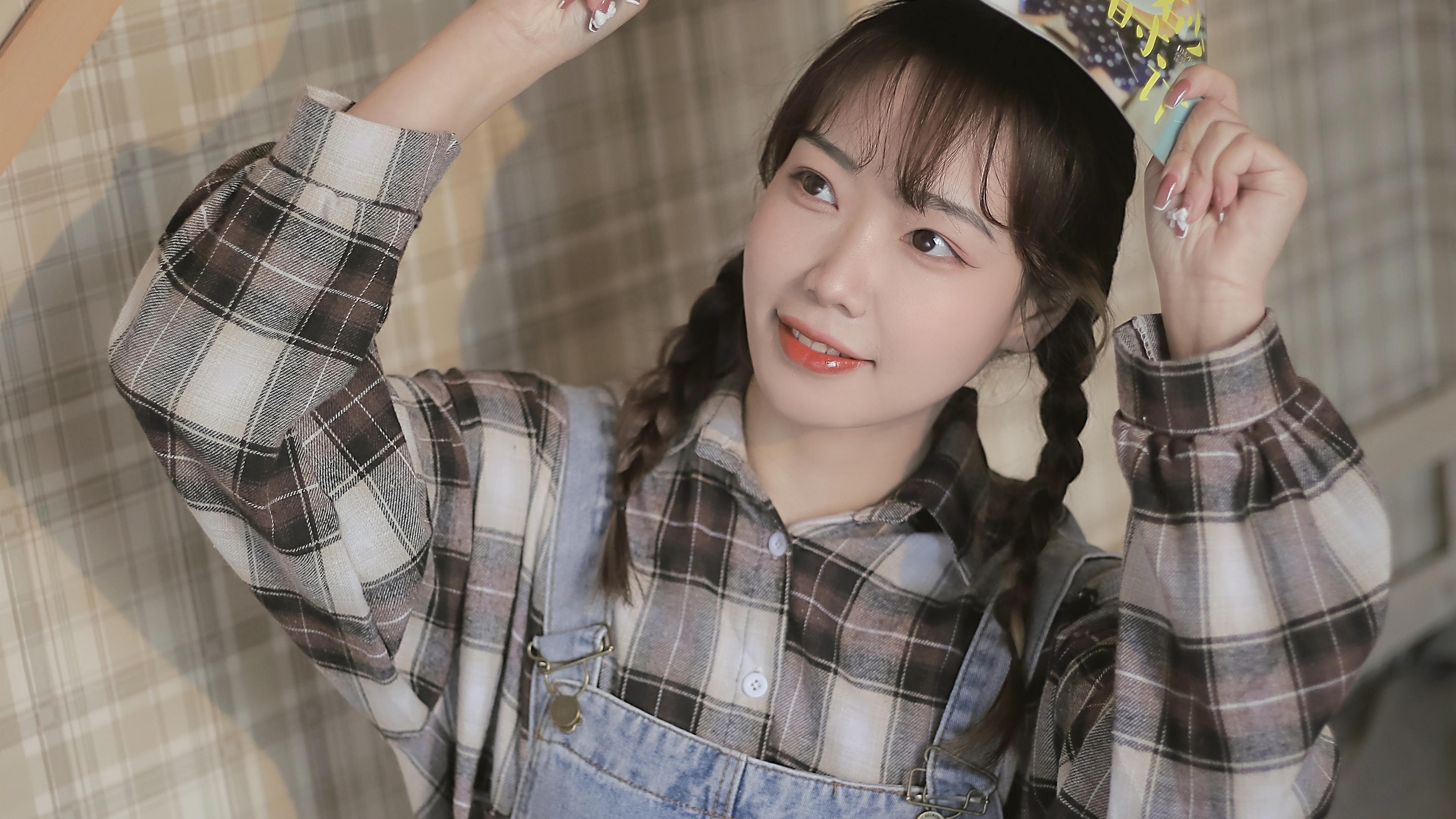 文艺气质十足的美女