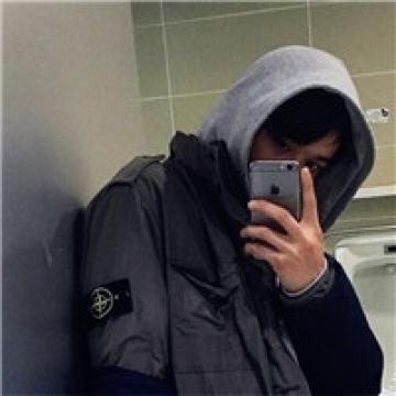 用淡漠的气质迷倒你