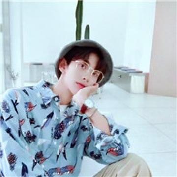 简单帅气的男生