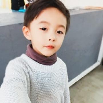 两小无猜的萌娃