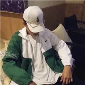 好看的他很潮流