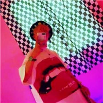 自拍的个性男生