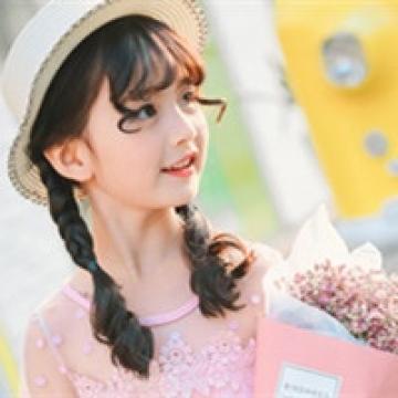 最美小萝莉裴佳欣
