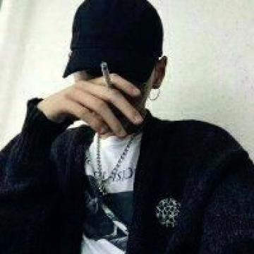不想露出任何表情