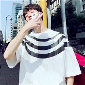 明亮养眼的帅哥