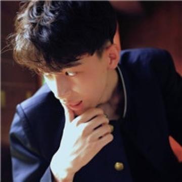 简单的微笑很迷人