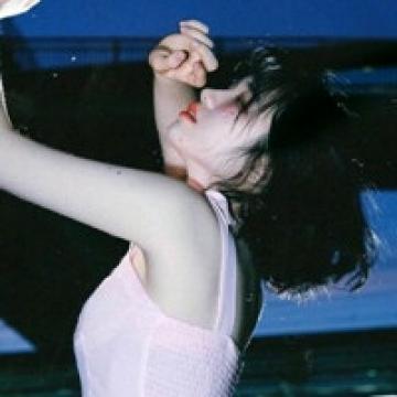 超酷时尚女生最新时尚潮流