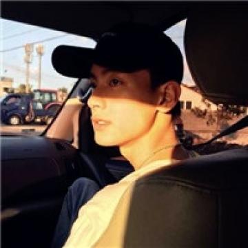 潮酷个性男生头像,默默的忘记悲伤
