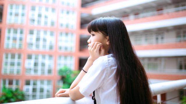 校园美女校花写真