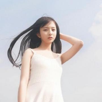 清纯小清新的qq女生闺蜜头像   日光倾城为你停留一生
