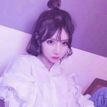紫色系女生