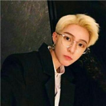 花样青春的男生