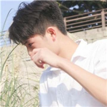都是帅气的小哥哥