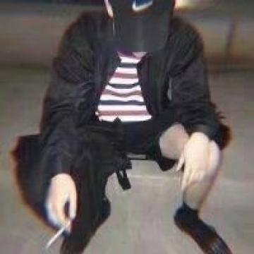 戴帽子的帅气男头