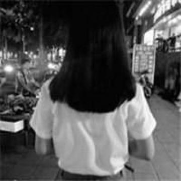 没有新故事，所以总会对以前念念不忘