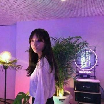 纵然万劫不复，纵然相思入骨，我也待你眉眼如初，岁月如故
