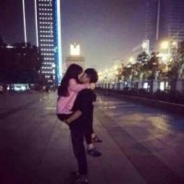 但愿以后的每个春夏秋冬无论是否孤独都不会被辜负