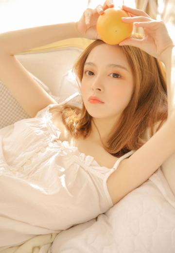白嫩可爱的萌女神性感写真