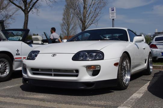 丰田Supra MK4