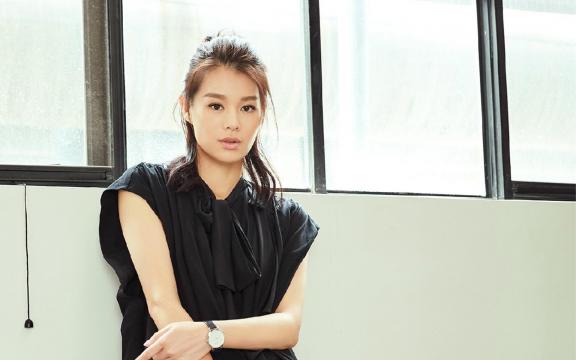 风韵怡人胡杏儿写真