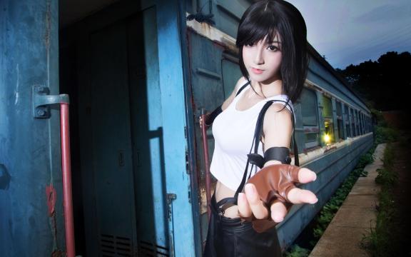 巨乳妹子COSPLAY