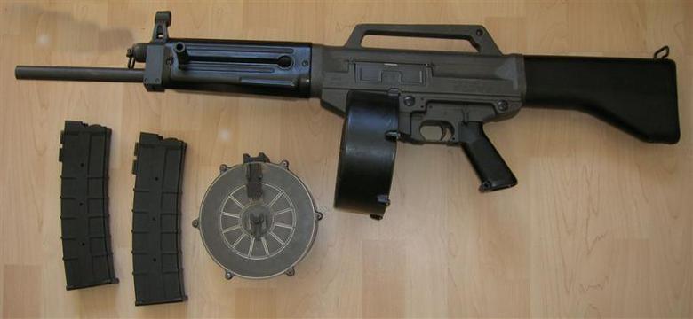 usas-12自动霰弹枪