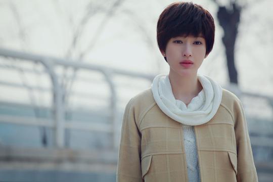 张俪温婉
