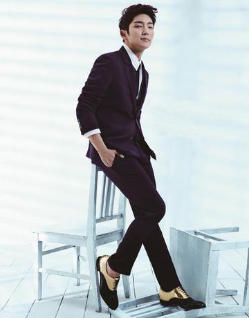李准基西装