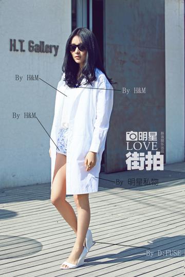 ​贾青轻薄装扮