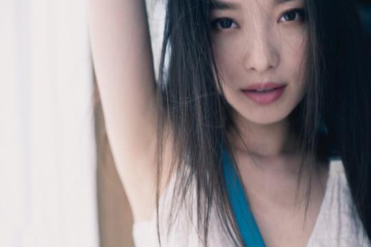 倪妮明眸楚楚动人