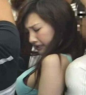 地铁上被揩油