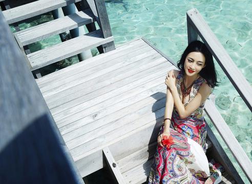 王丽坤阳光外拍