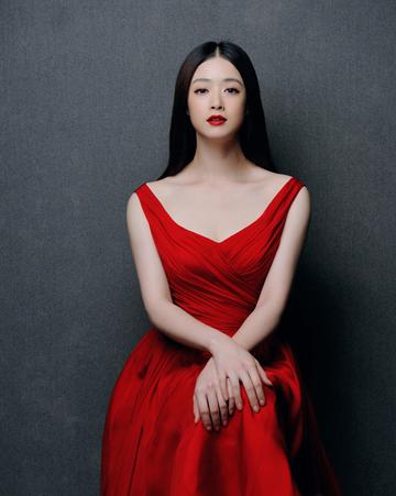 红裙华妃