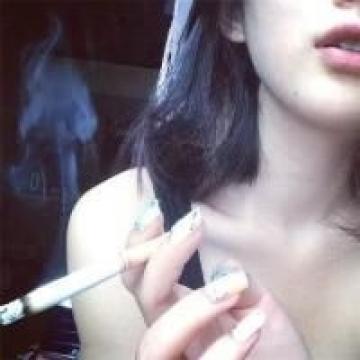 我想让世界上的每一滴冰冷的雨  都不会淋到你