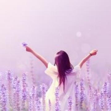 愿你余生有酒有她，而我一人浪迹天涯