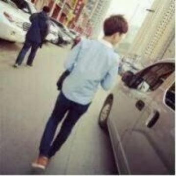 嘴里说不想恋爱的人，大概心里都装着一个无法拥有的人吧
