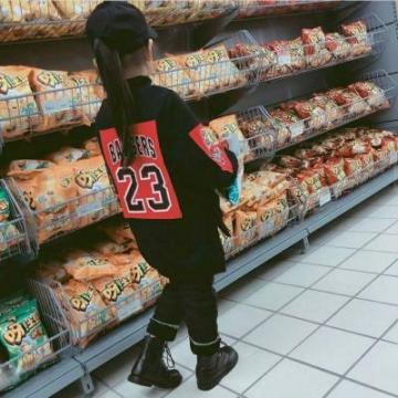 我爱的人永远不会爱我大概这就是我的宿命吧
