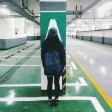 真搞不懂小时候剪刀石头布为什么要脚瞪一下才出