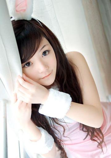 粉嫩兔女孩