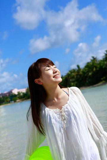 石田亚佑美阳光写真
